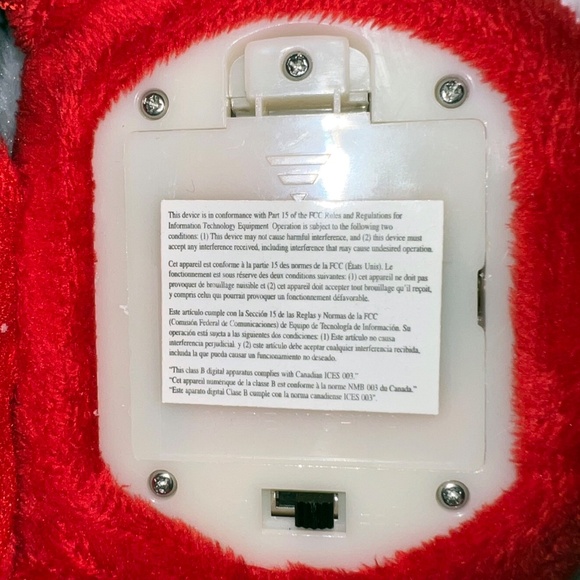 Interactive Talking Plush Santa - Picture 10 of 14